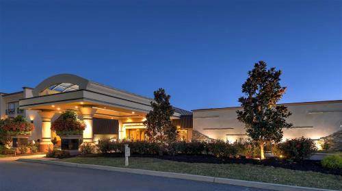Hotel Eden Resort And Suites, Bw Premier Collection