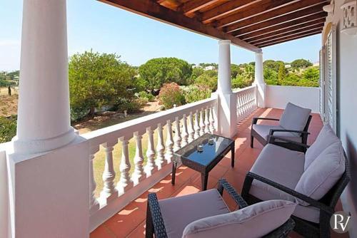 Carvoeiro Villa Sleeps 14 Pool Air Con Wifi
