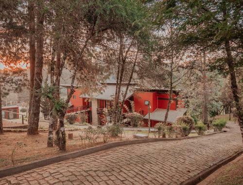 Hostal Pousada Jardim Das Montanhas
