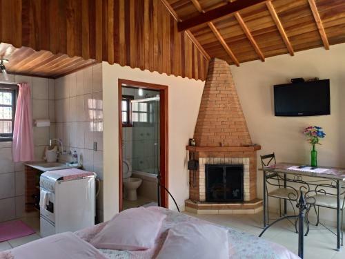 Hostal Ana Julia Chales