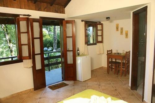 Hostal Pousada Alto De Monte Verde