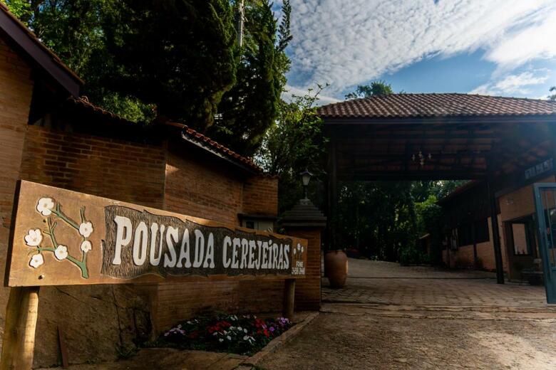 Hostal Pousada Cerejeiras