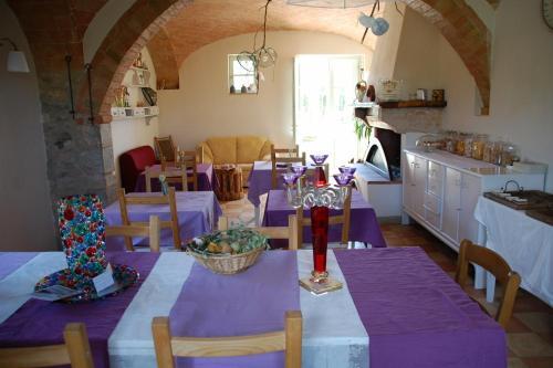 San Casciano Dei Bagni Villa Sleeps 8 Pool Wifi
