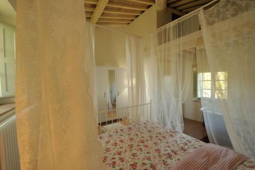 San Casciano Dei Bagni Villa Sleeps 8 Pool Wifi
