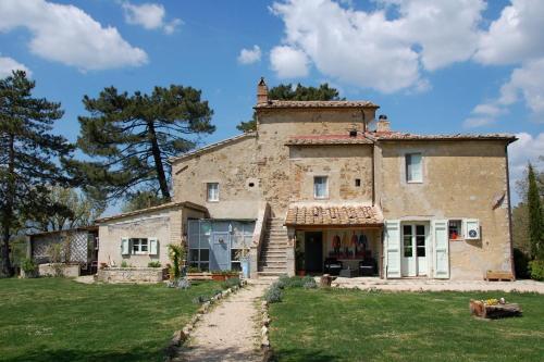 San Casciano Dei Bagni Villa Sleeps 8 Pool Wifi