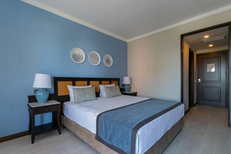 Lara Park Hotel