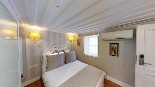 Hotel 1207