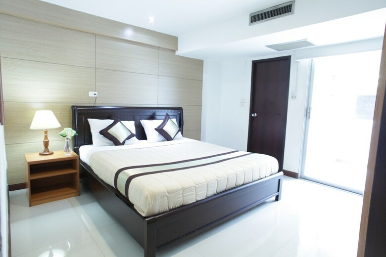 Hotel Nanatai Suites