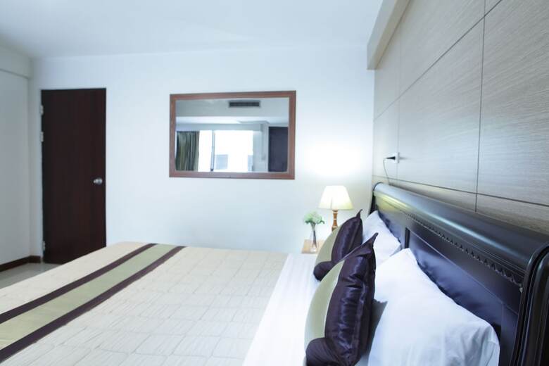 Hotel Nanatai Suites