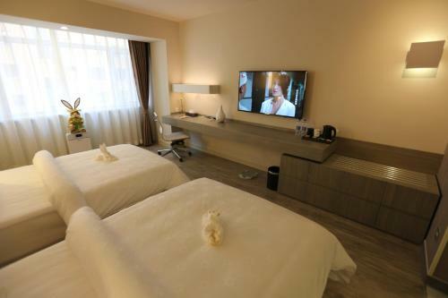 Metropolo Baotou Railway Station And Science University Hotel