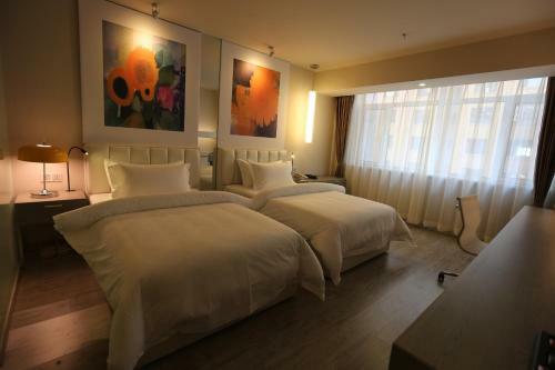 Metropolo Baotou Railway Station And Science University Hotel