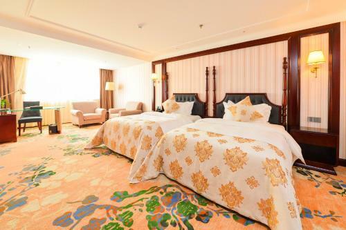 River Romance Hotel