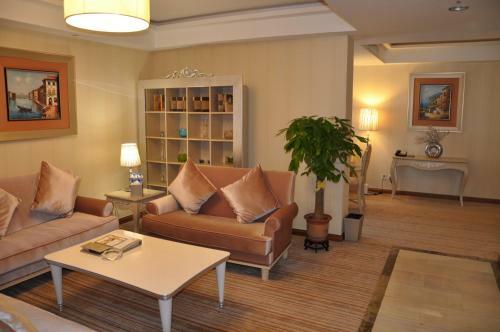 Vili International Hotel
