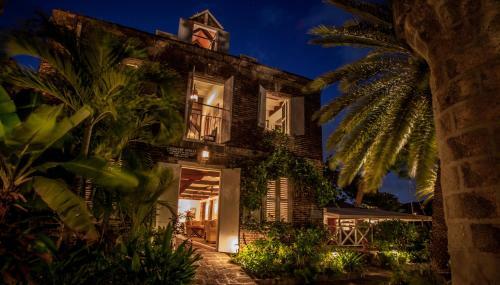 Hotel Admiral's Inn And Gunpowder Suites