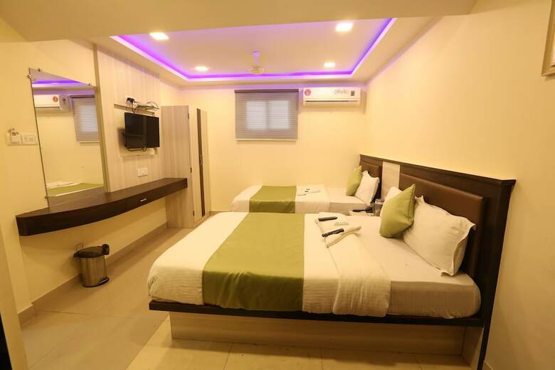 Hotel Happyland