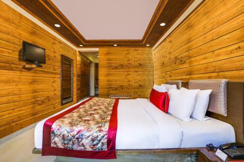 Summit Grace Hotel