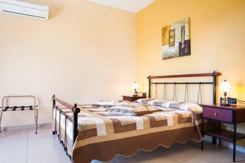 Skala Villa Sleeps 6 Pool Wifi