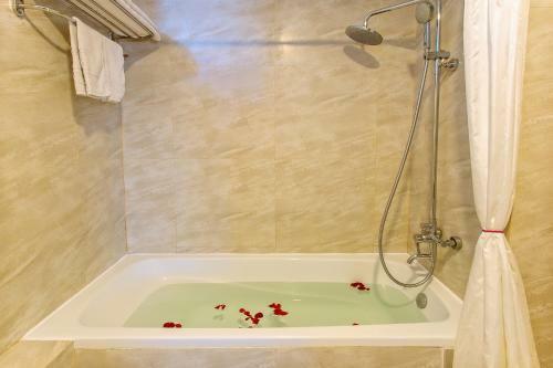 Golden Sea 3 Hotel