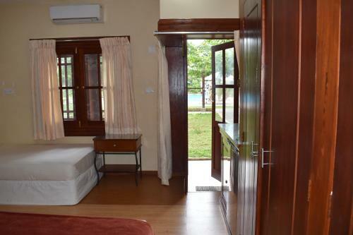 Hotel 4 U Saliya Garden