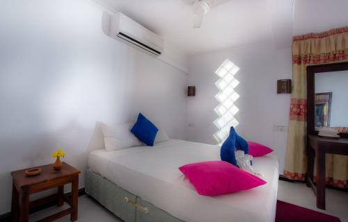Hotel Water Edge Arugambay