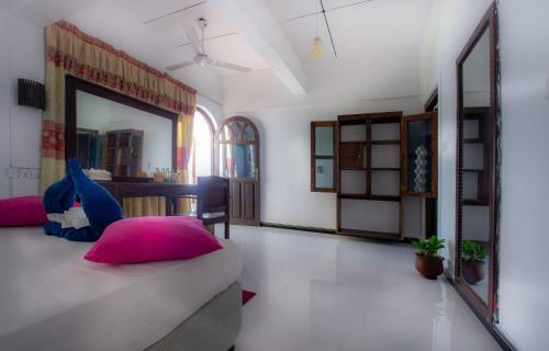 Hotel Water Edge Arugambay