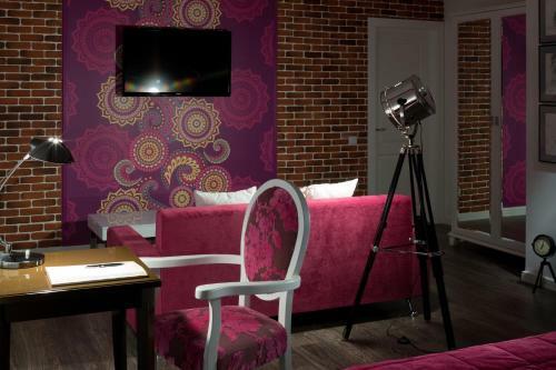 De Gaulle Boutique Hotel