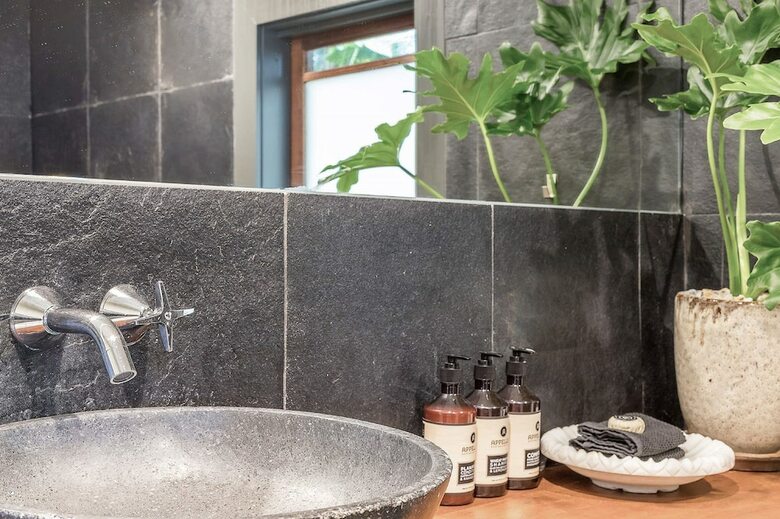 A Perfect Stay - Eastern Rise Studio