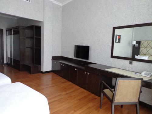 Agsaray Deluxe Hotel