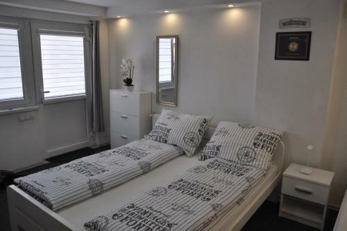 Hostal Guesthouse Denis