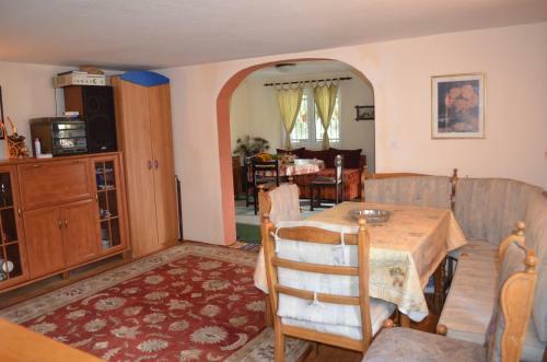 Hondo Holiday Home