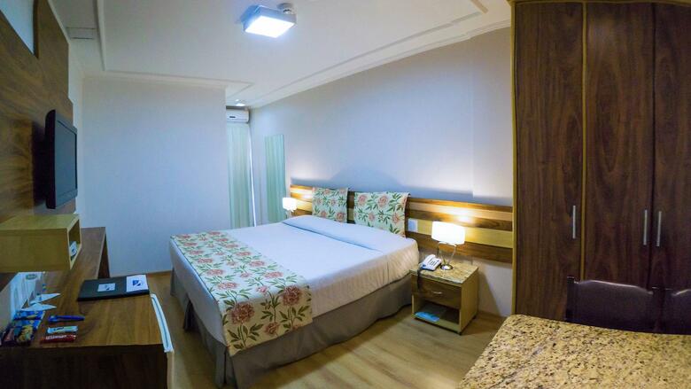 Laguna Plaza Hotel