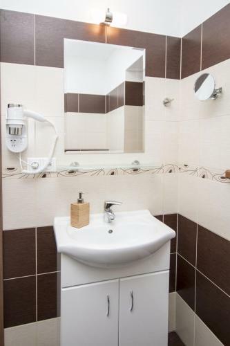 Hotel Wellness Penzion Medli?ky