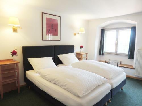 Hostal G�stehaus M�lzerei Auf Schloss Neuburg Am Inn