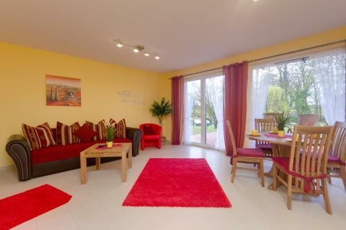 Hostal Hotel Garni Landhausperle An Der M�ritz