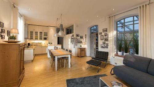 Apartamento Gro_e Luxus_ferienwohnung Im Alten