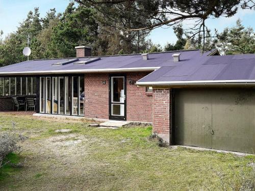 Three-bedroom Holiday Home In N�rre Nebel 6