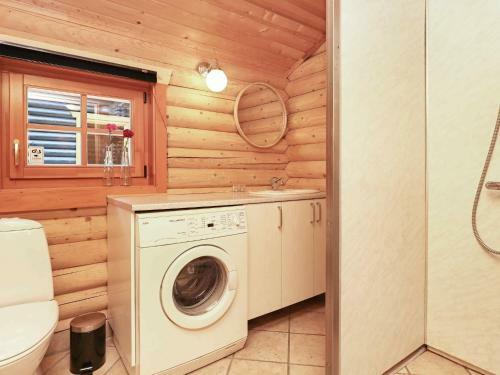 Holiday Home L�gst�r V