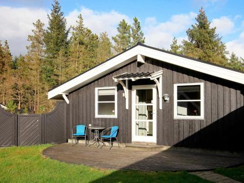 Two-bedroom Holiday Home In Oksb�l 7