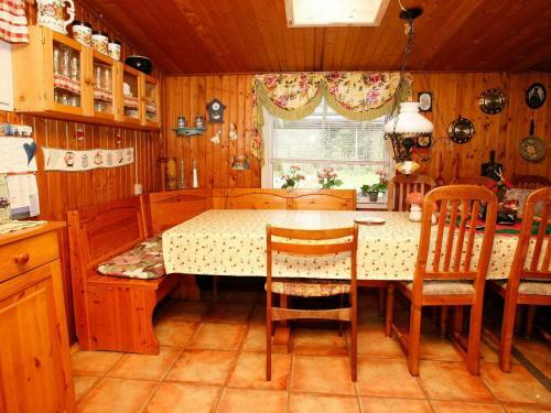 Two-bedroom Holiday Home In Thyholm 1