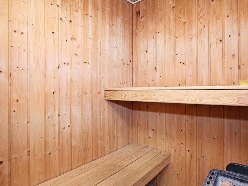 Five-bedroom Holiday Home In Fur 1