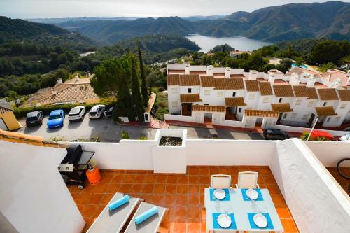 Apartamento Penthouse Balcones Del Lago Ist�n Marbella