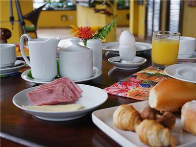 Hostal Pousada Thalassa Hotel