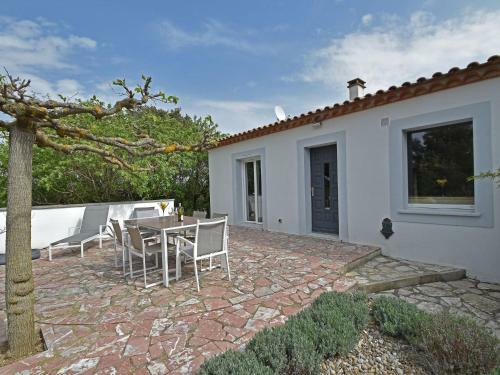 Modern Villa In Malves-en-minervois With Private Pool