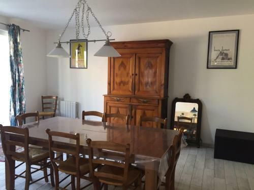 Modern Villa With Private Pool Near Lake In Olonzac