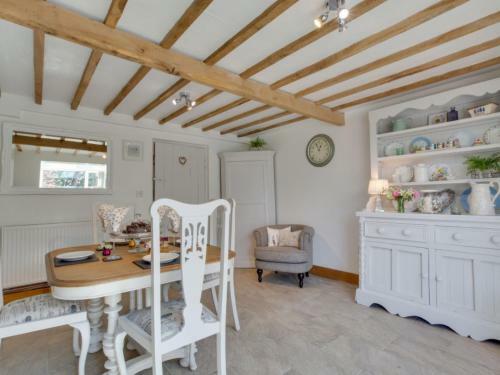 Holiday Home Dairy Cottage