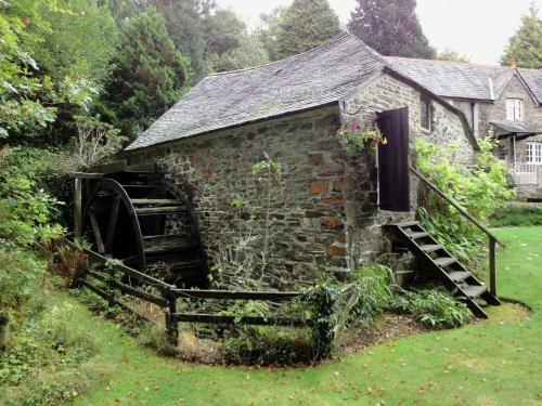 Honey House, Combebow, Lewdown