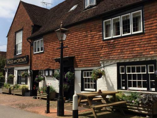 Posada Rose And Crown
