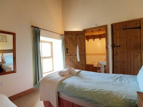 The Old Oak Tree Barn, Burford