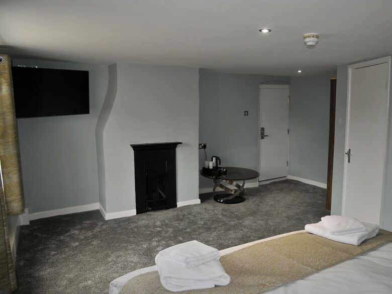 The Coach Hotel
