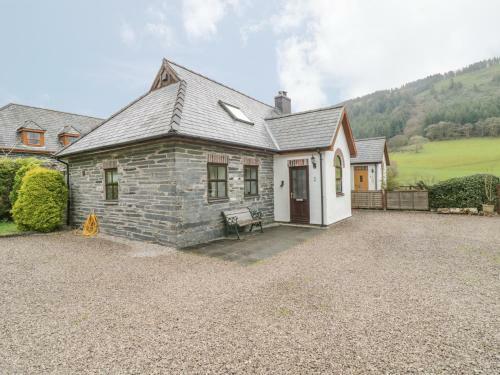 2 Stable Cottage